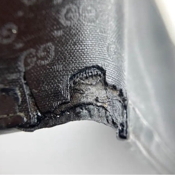 GUCCI 1990s GG MONOGRAM PVC LEATHER WALLET GOLD PLATE BIFOLD BLACK - Picture 9 of 9